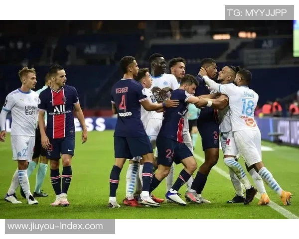 国王杯激战巴萨与莱比锡握手言和红牌争议引发全场热议