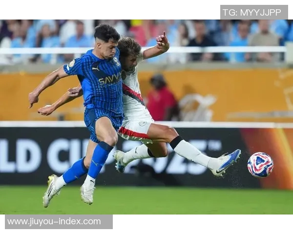 国王杯激战曼城与皇马互交白卷全场沸腾瞬间引发热烈反响