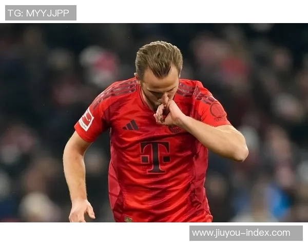 足总杯激战拜仁与热刺握手言和转会传闻引发全场热议